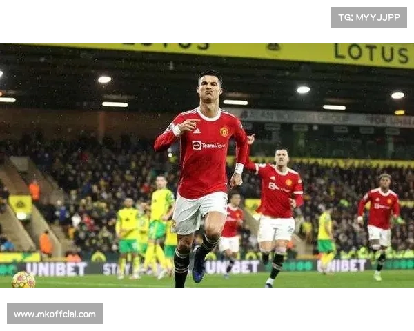 曼联2-2热刺，舍什科失单刀后伤退，十人应战守平局