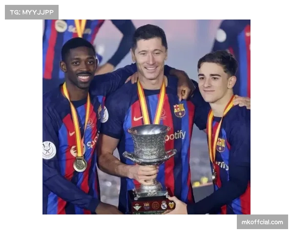 “后梅西时代”的加维：接过巴萨4号球衣的年轻队长